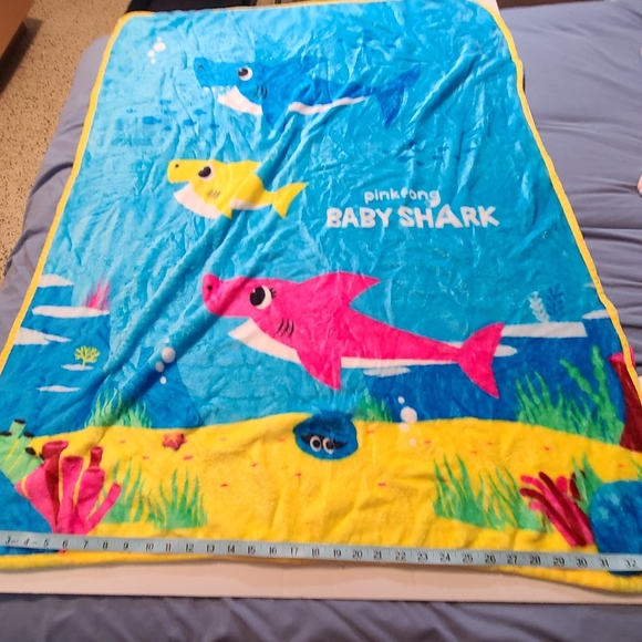 Baby Shark Colorful Print Soft & Fuzzy Blanket EUC 48" X 36" - Picture 5 of 8